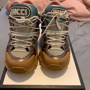 Gucci Flashtrek Sneakers